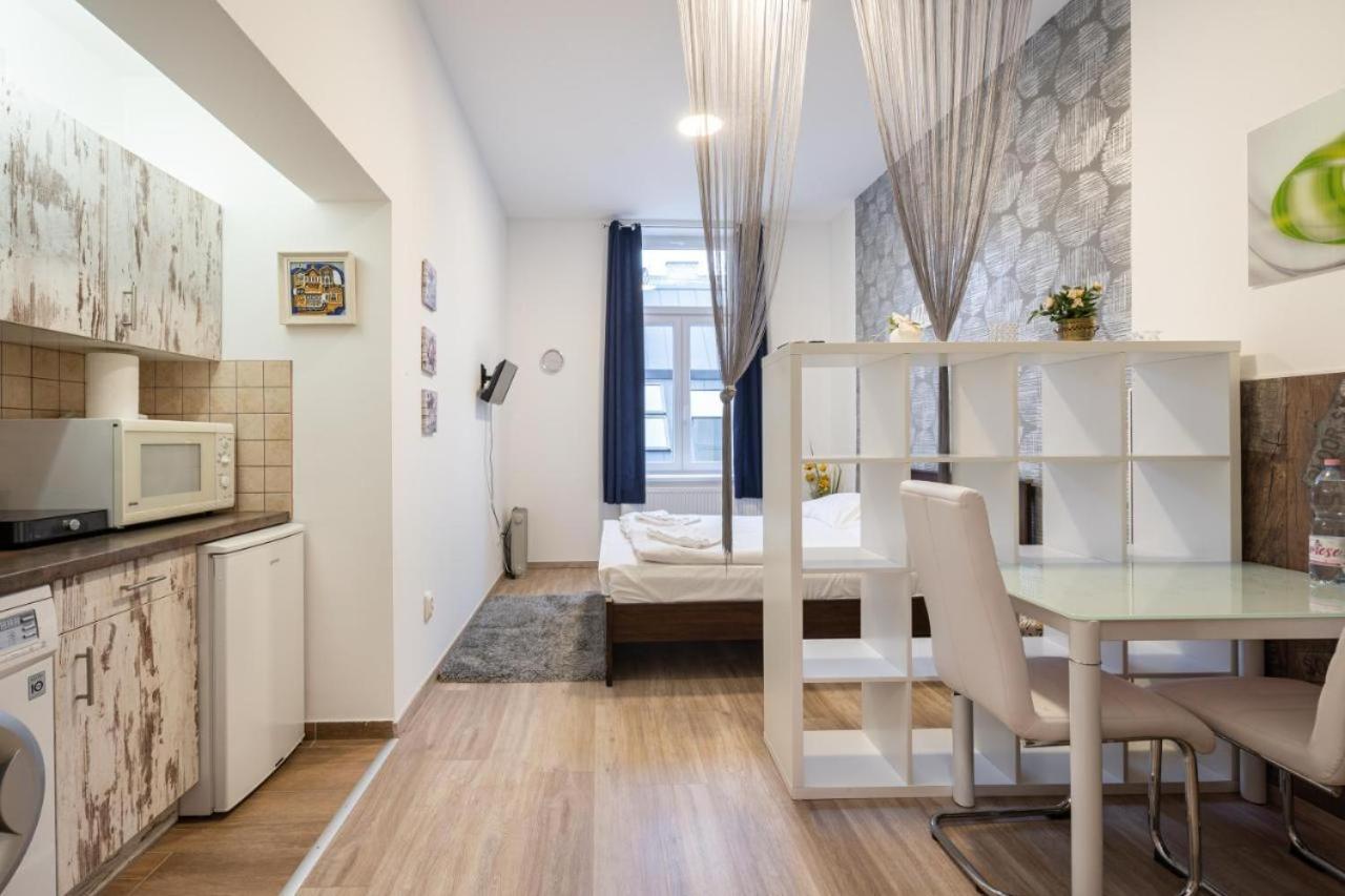 Silver Home Apartments In The City Centre Budapeste Exterior foto